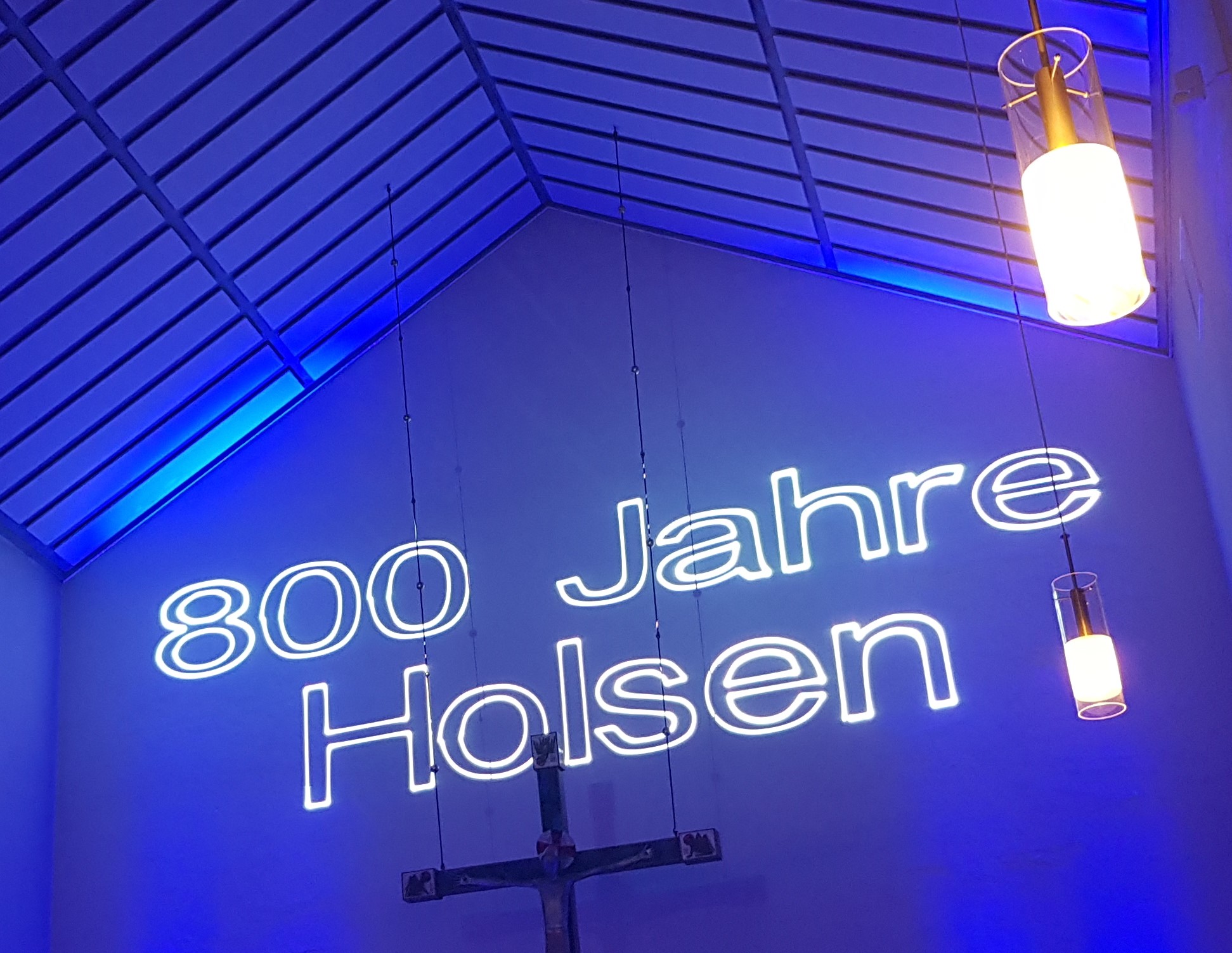 800 0